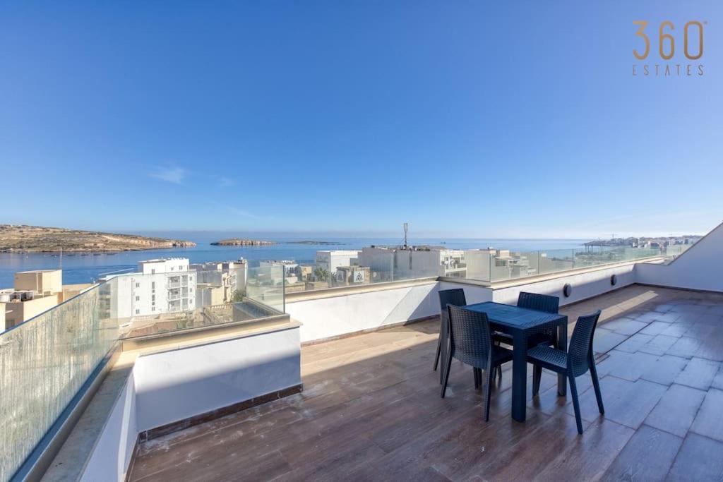 Beautiful Penthouse With Private Terrace & Seaview By 360 Estates St. Paul's Bay